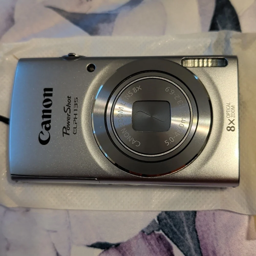 Canon PowerShot ELPH 135 Digital Camera - Black